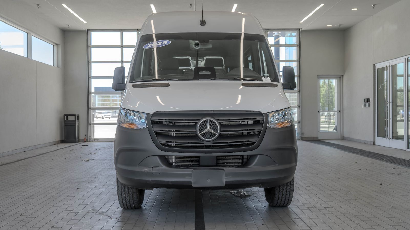 2025 Mercedes-Benz Sprinter 2500 Passenger 170 WB — full photo 11 of 35
