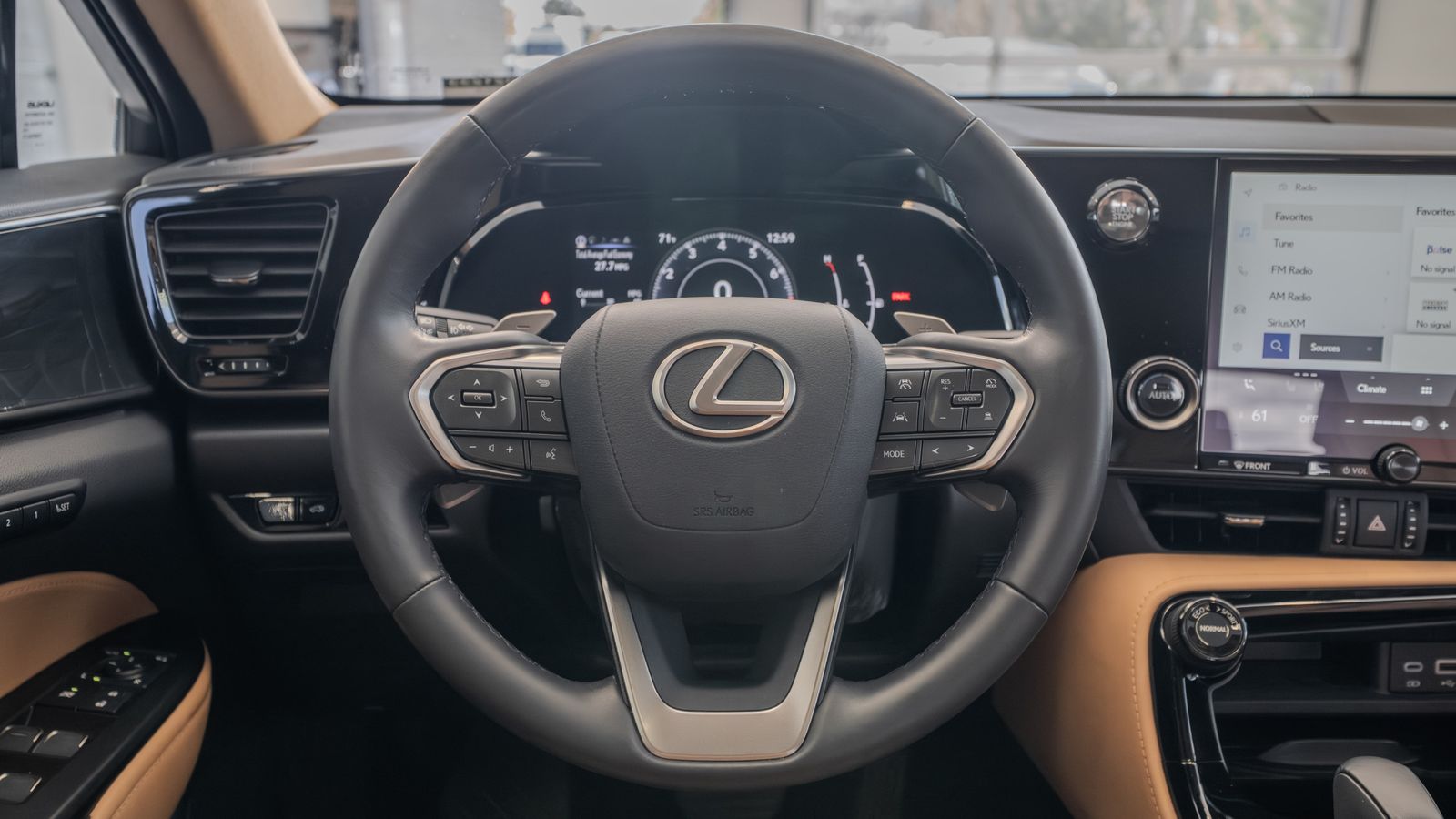 2025 Lexus NX 250 Premium — full photo 8 of 33