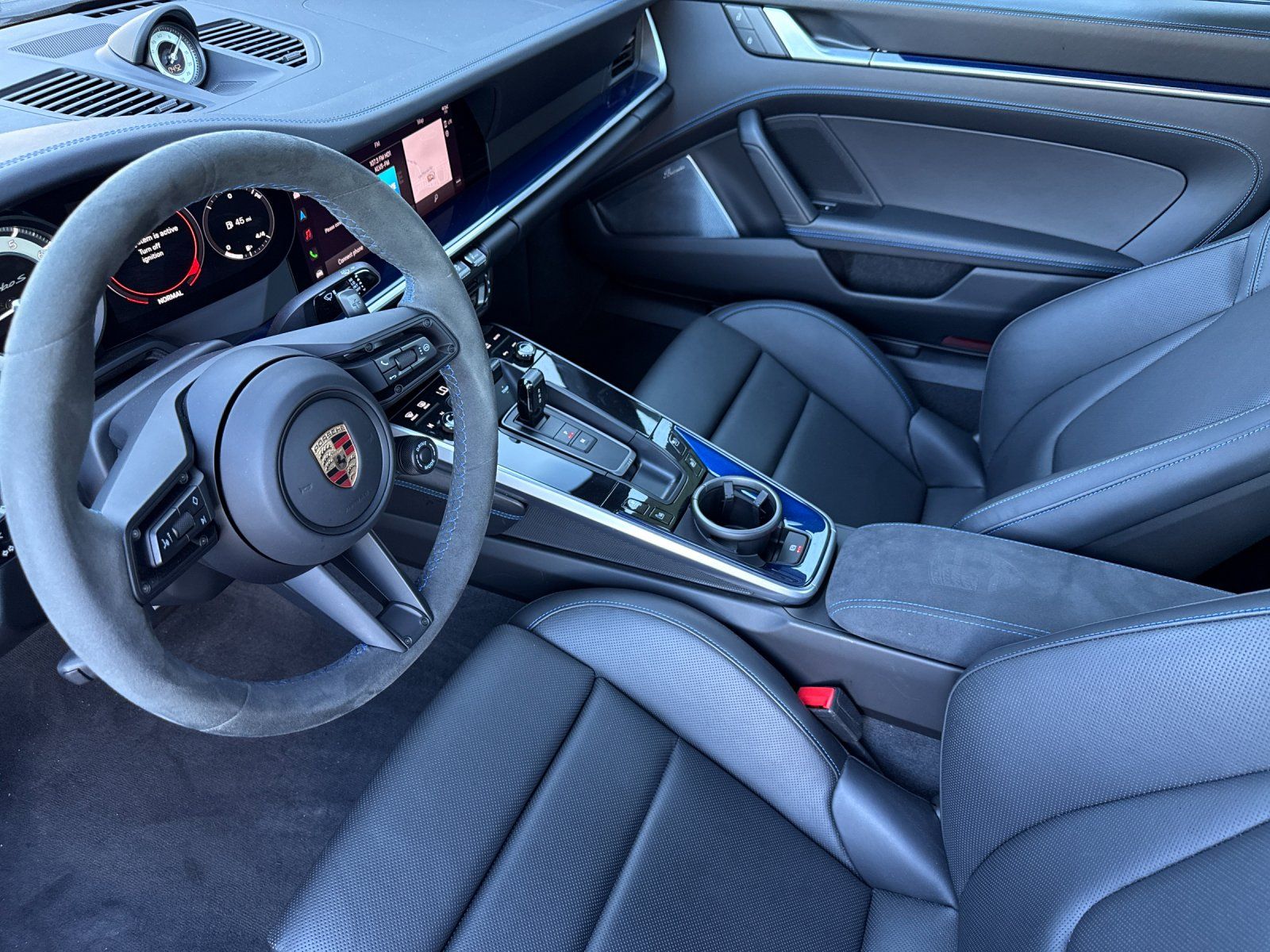2025 Porsche 911 Turbo S — full photo 4 of 28