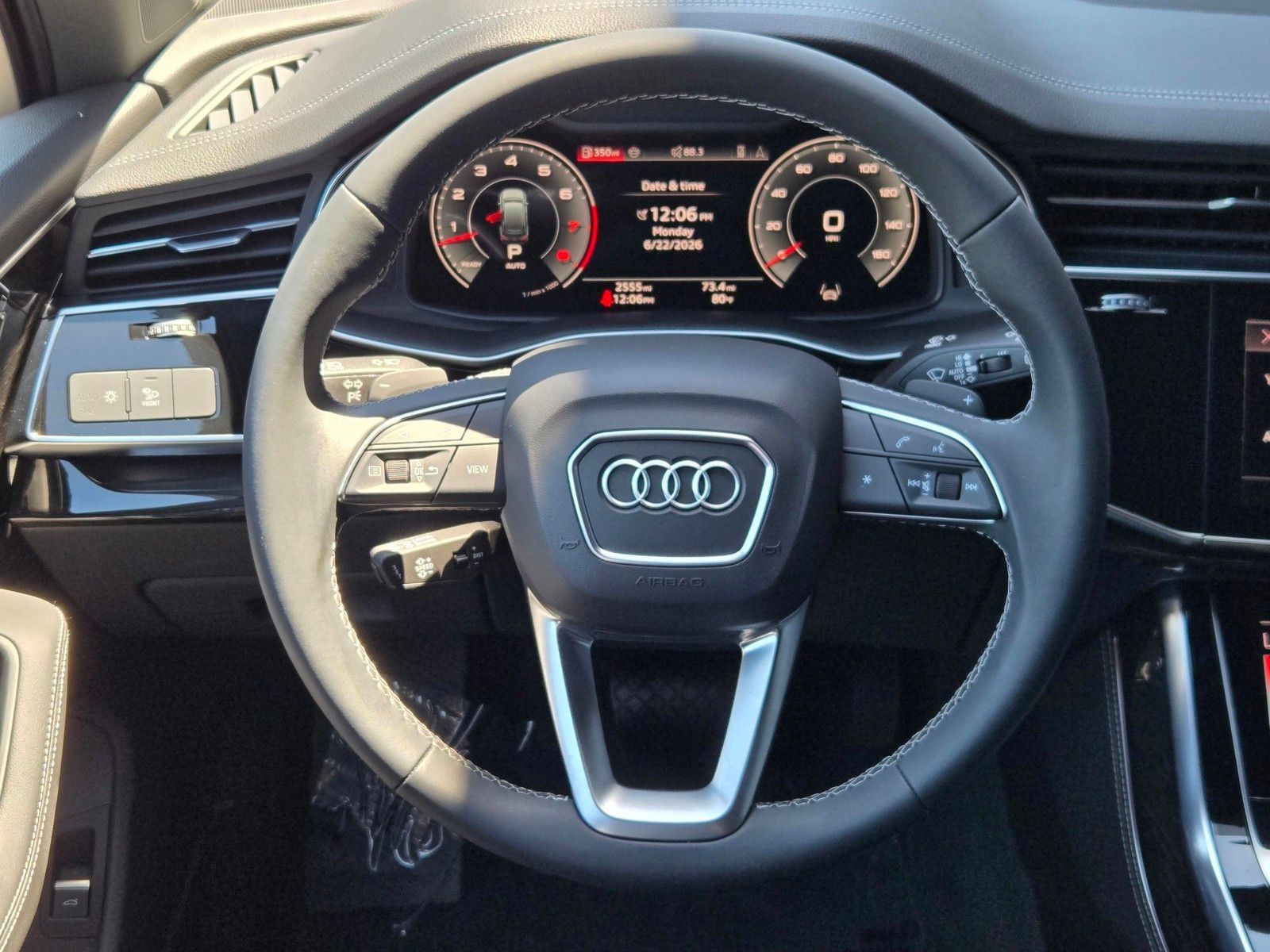 2025 Audi Q7 55 Premium Plus — full photo 14 of 45