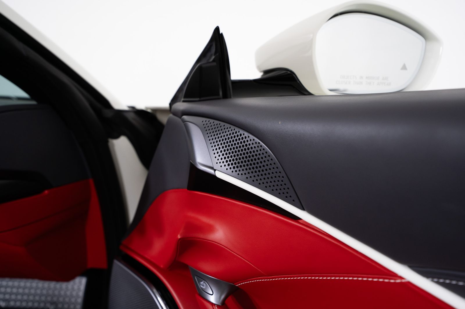 2025 Ferrari Roma Spider — foto completa 23 de 51