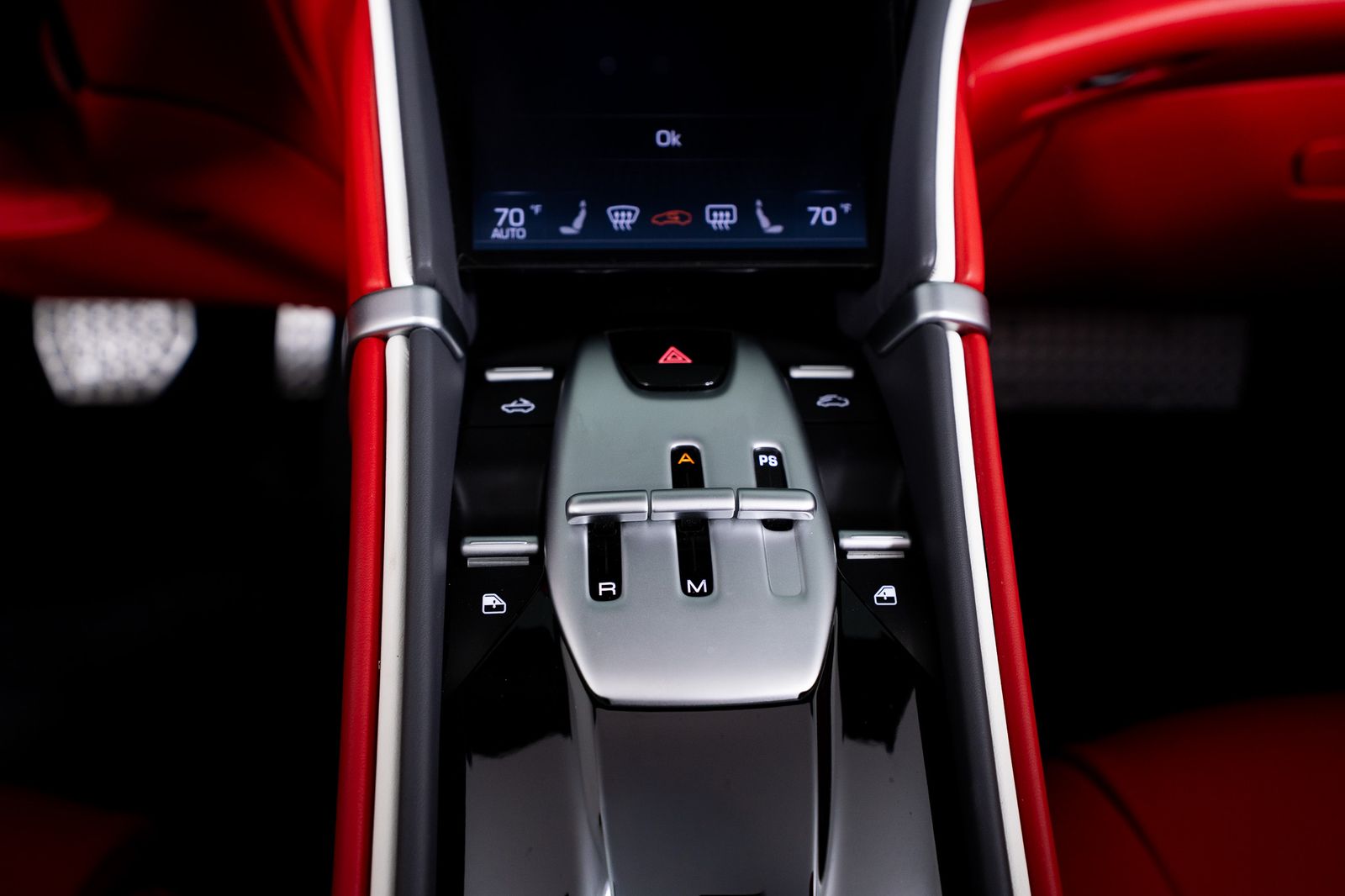 2025 Ferrari Roma Spider — full photo 35 of 51