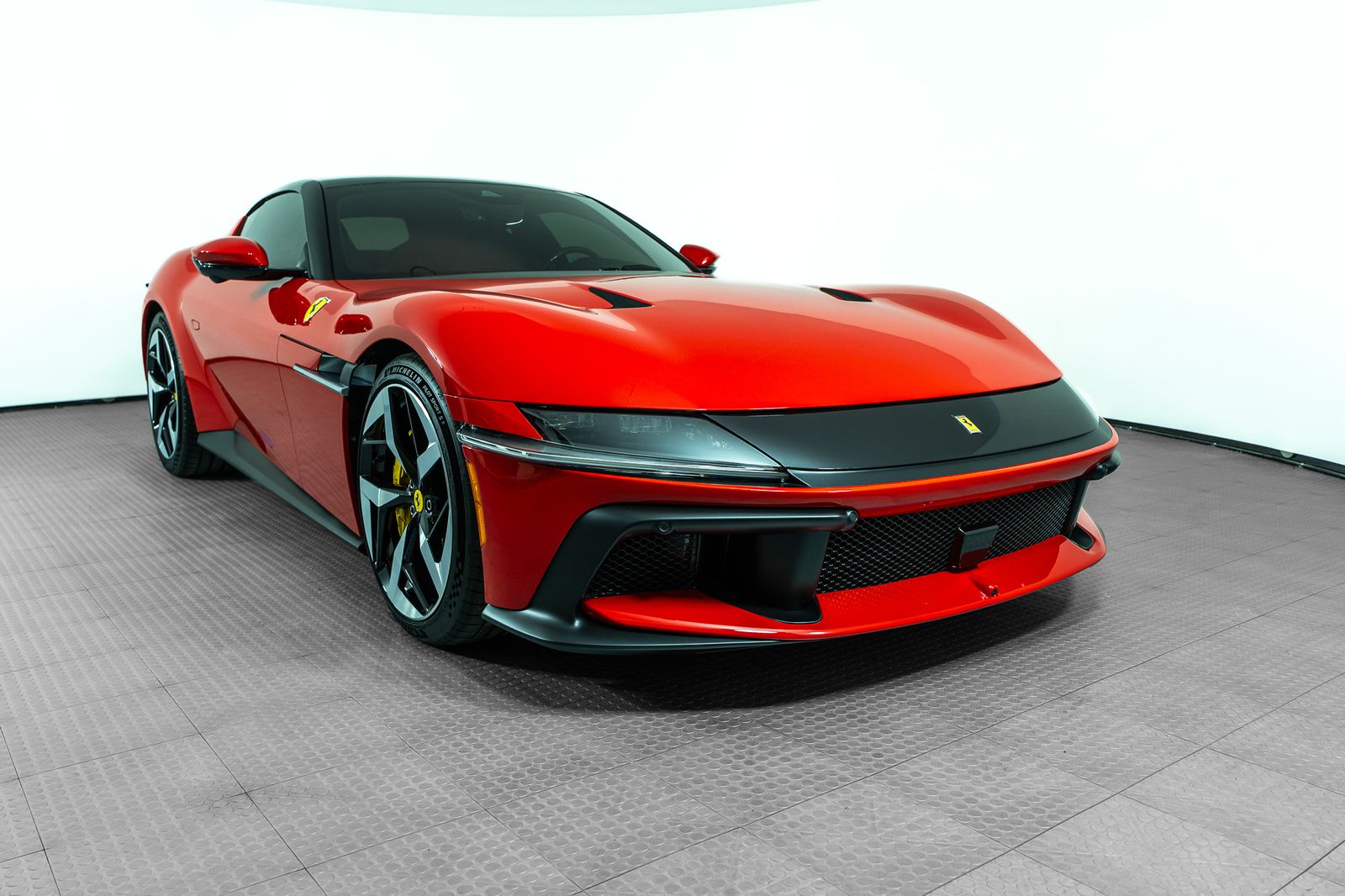 2025 Ferrari 12Cilindri — foto completa 11 de 51