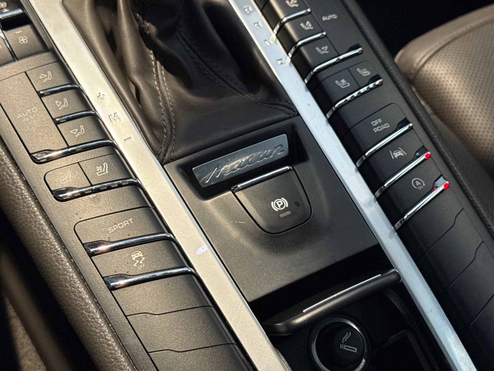 2017 Porsche Macan S — foto completa 21 de 29