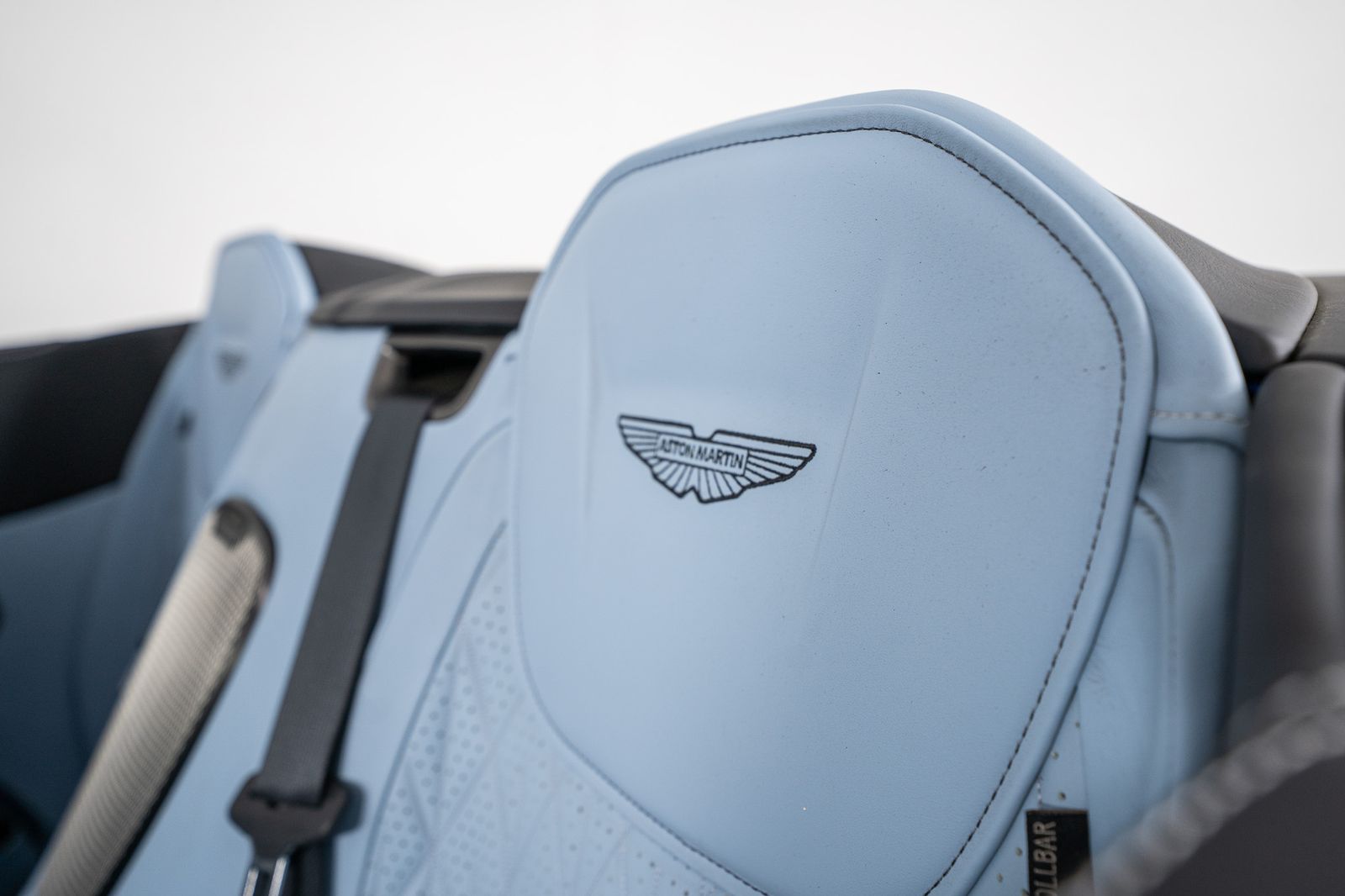 2024 Aston Martin DB12 Volante — full photo 21 of 55