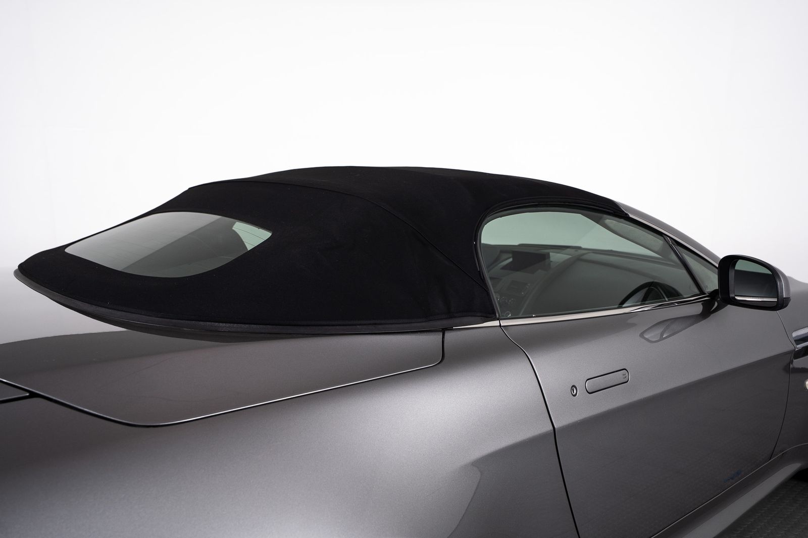 2012 Aston Martin V8 Vantage — foto completa 48 de 49
