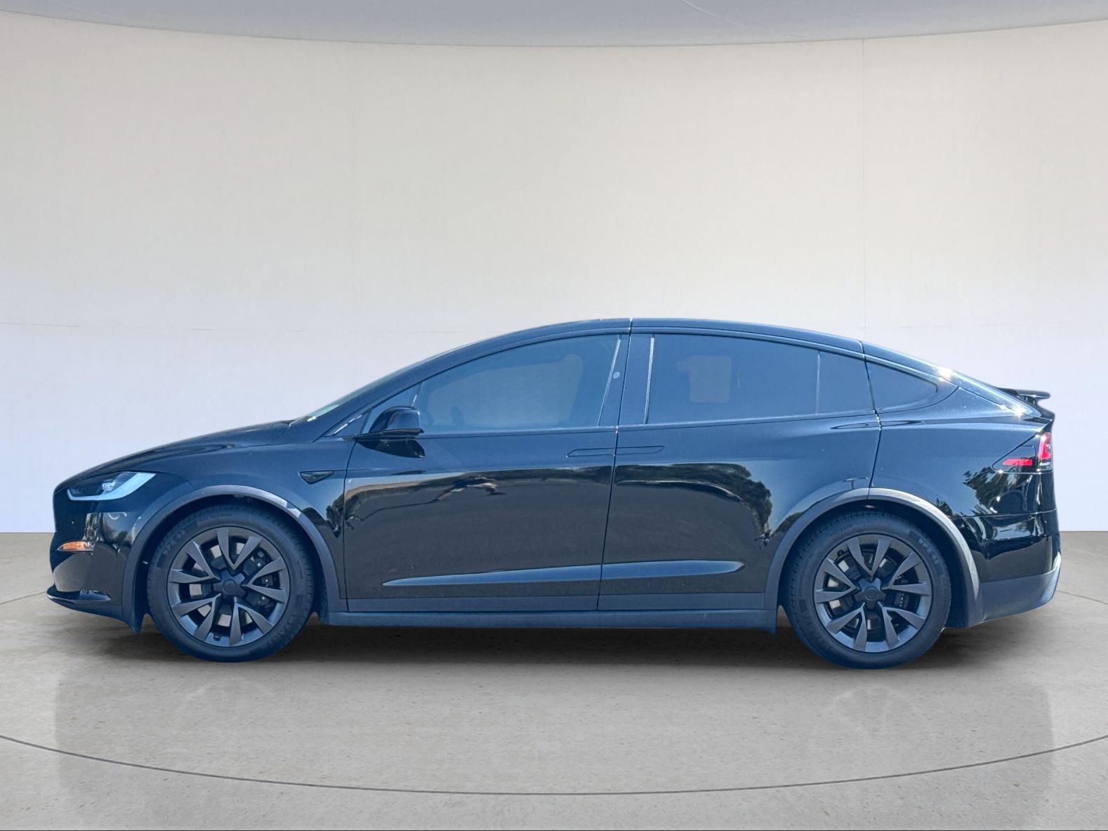 2024 Tesla Model X Base — full photo 3 of 30