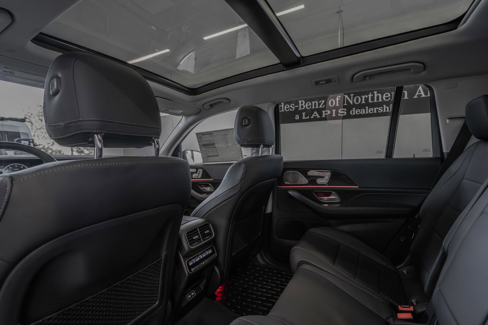 2026 Mercedes-Benz GLS GLS 450 — full photo 26 of 36