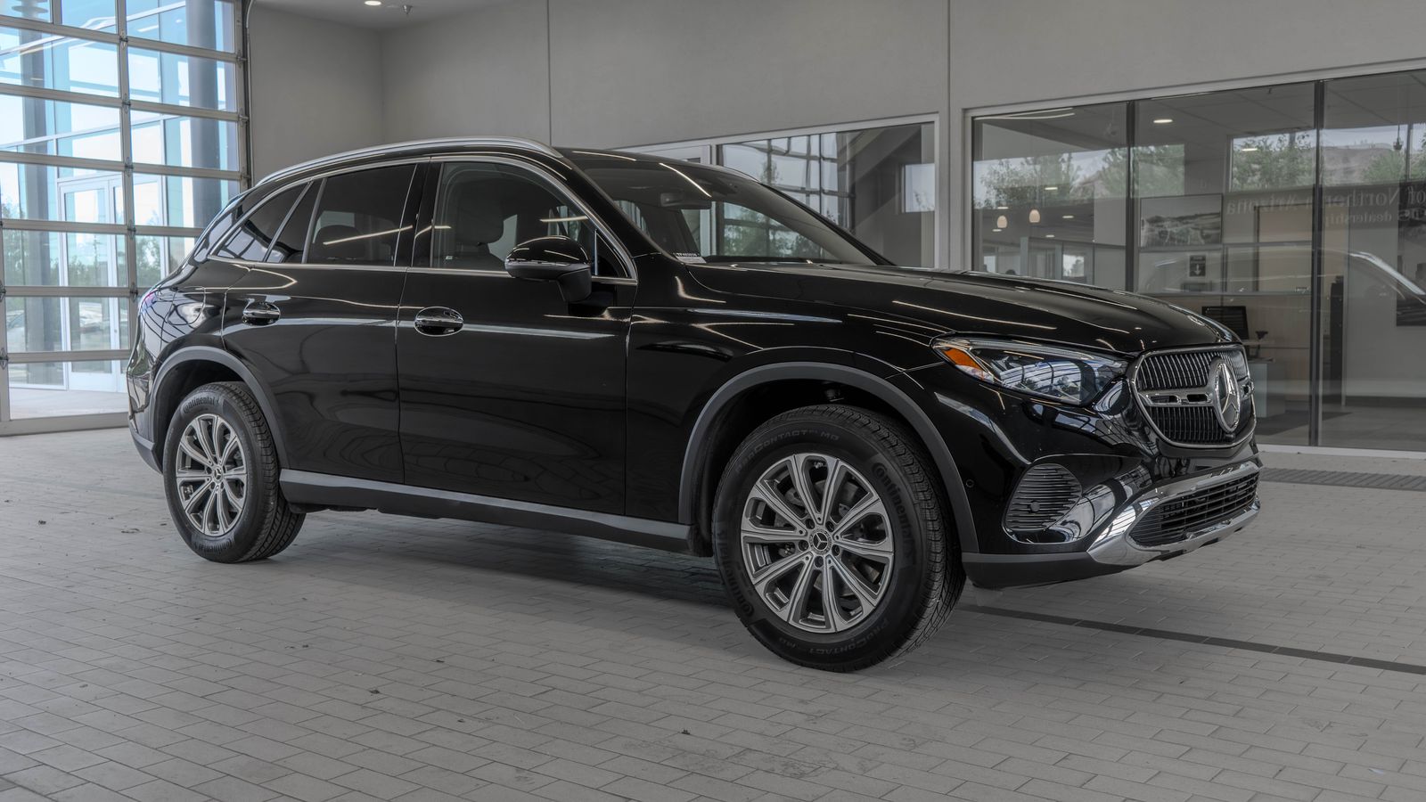 2026 Mercedes-Benz GLC GLC 300 — foto completa 12 de 35