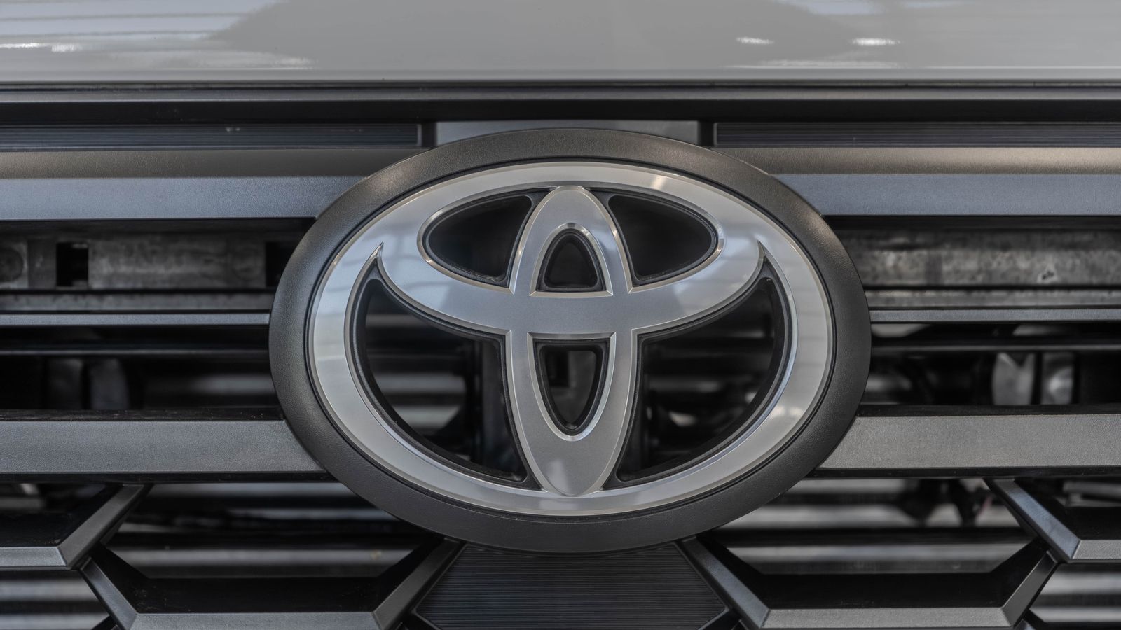 2025 Toyota Tacoma PreRunner — full photo 5 of 29