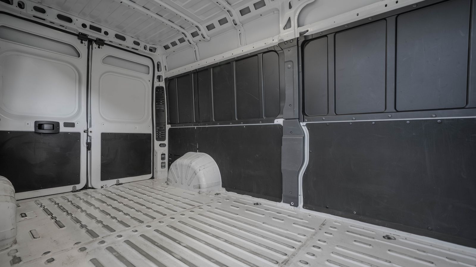 2025 Ram ProMaster 2500 High Roof — full photo 25 of 34
