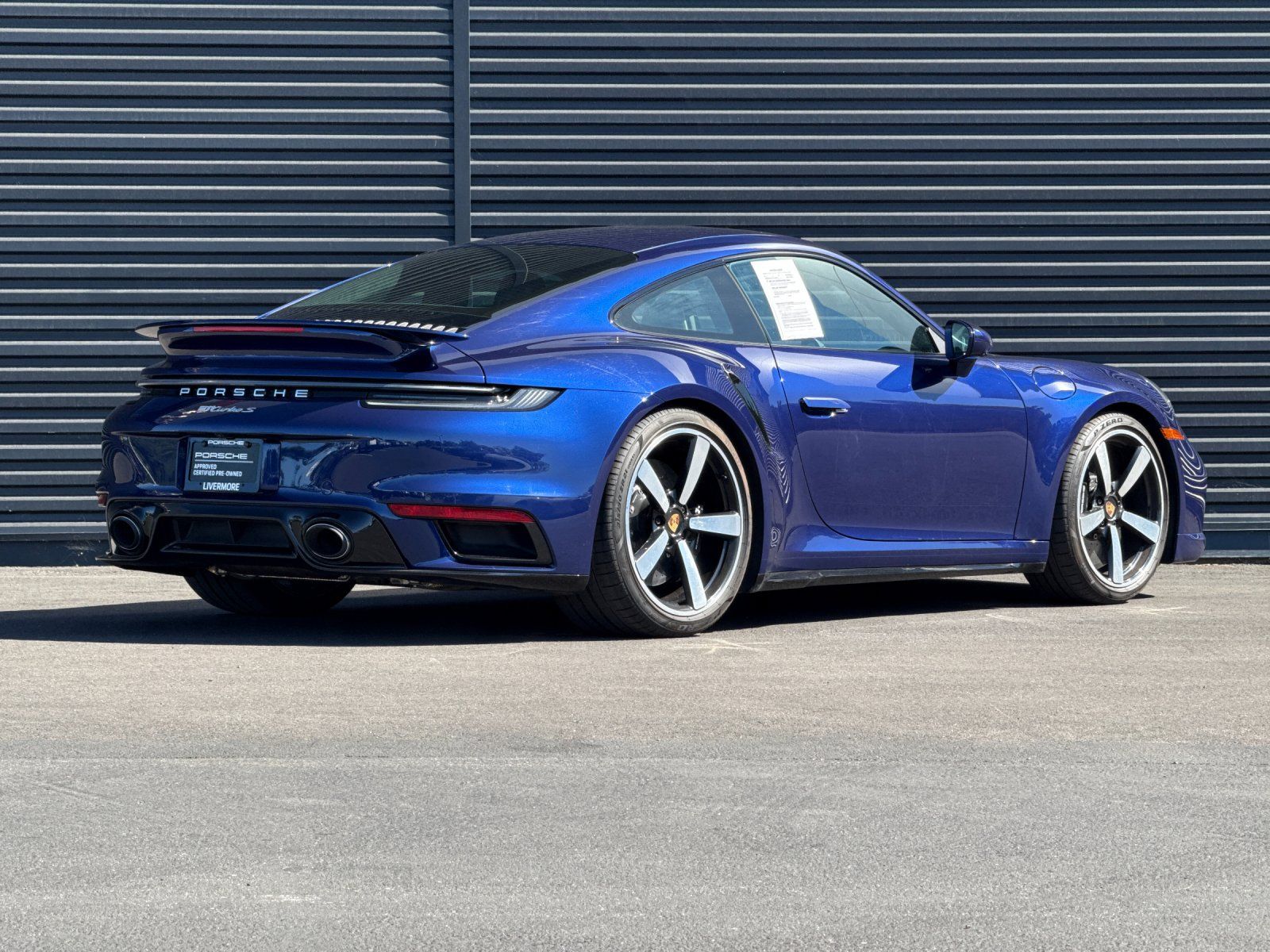 2025 Porsche 911 Turbo S — full photo 8 of 28