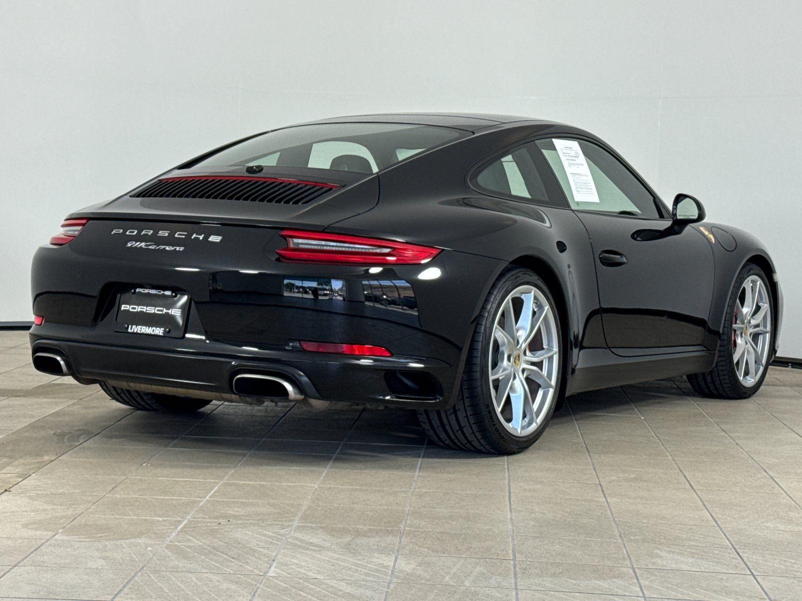 2017 Porsche 911 Carrera — full photo 8 of 28