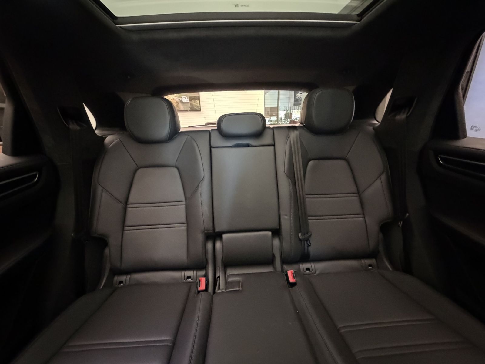 2023 Porsche Cayenne GTS — foto completa 9 de 10
