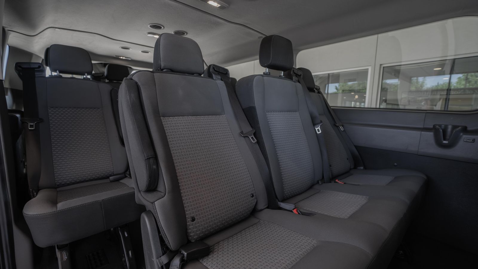 2024 Ford Transit-350 XLT — foto completa 26 de 34