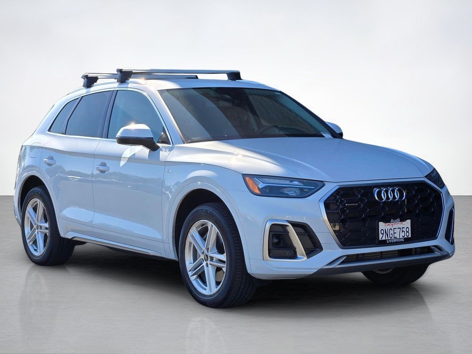 2024 Audi Q5 e 55 Premium — full photo 8 of 45
