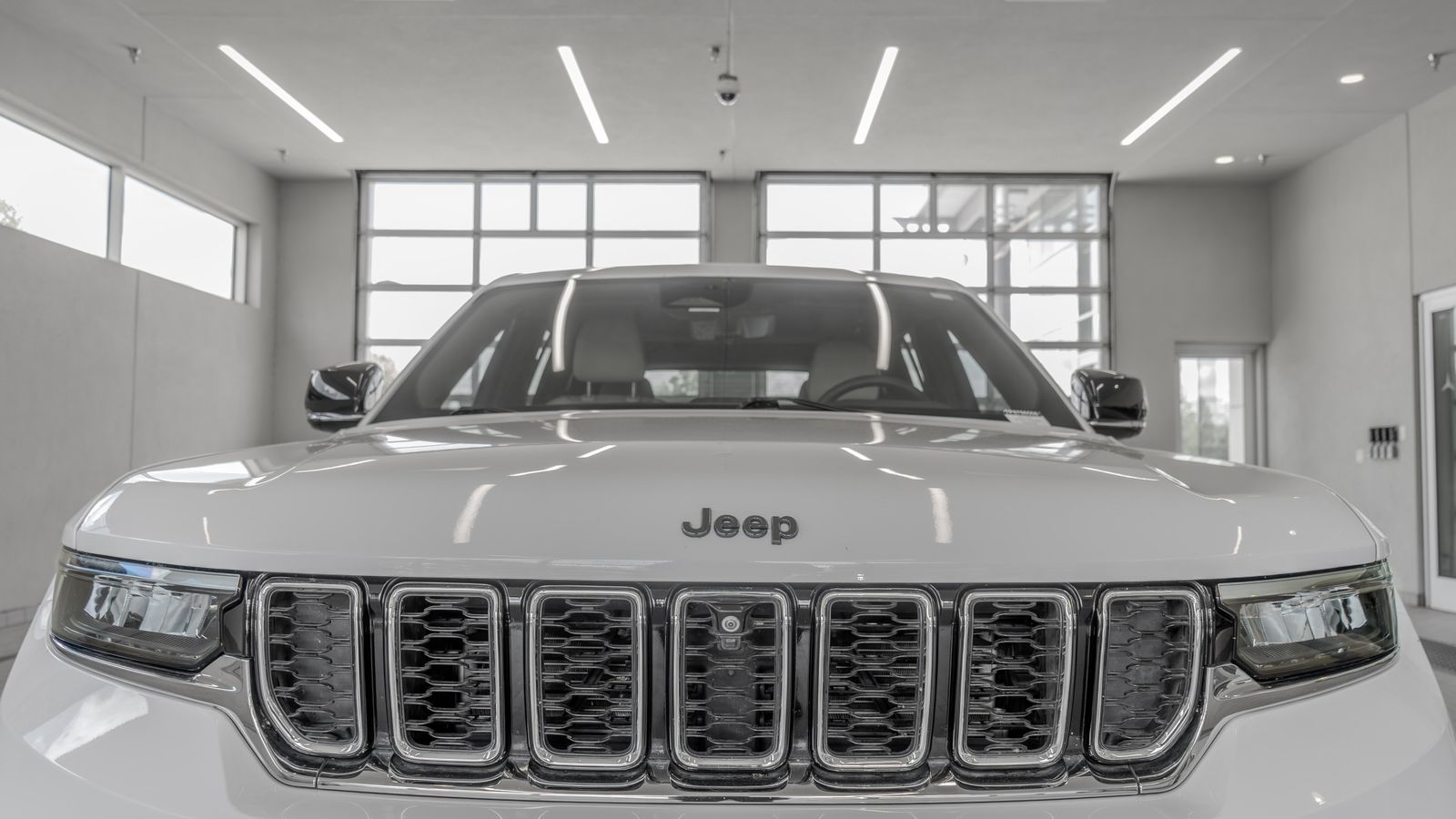 2023 Jeep Grand Cherokee 4xe — full photo 23 of 34