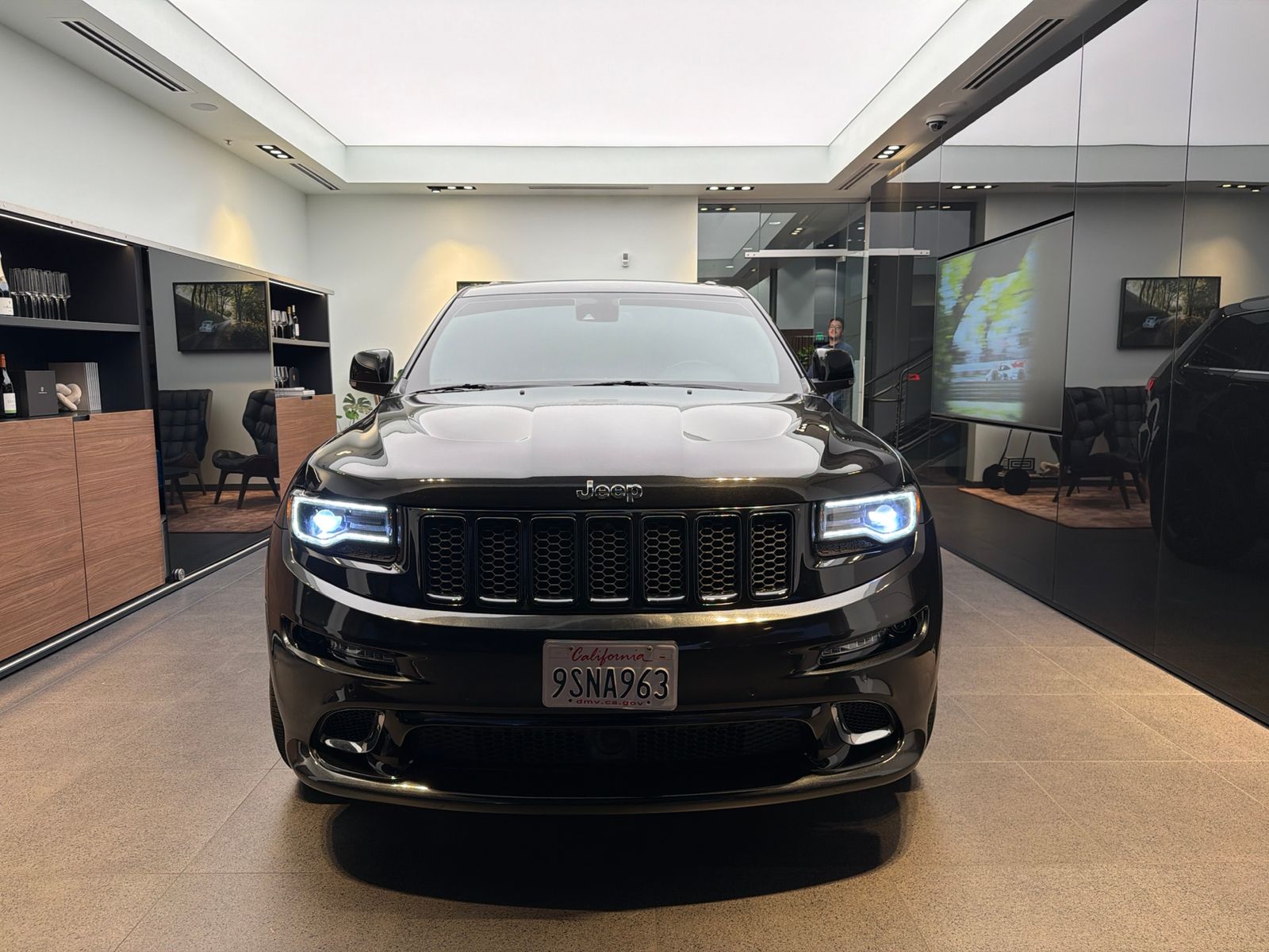 2014 Jeep Grand Cherokee SRT — full photo 1 of 9