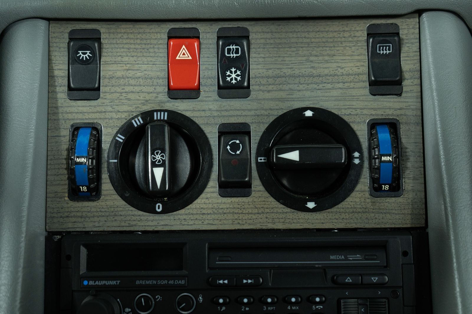 1984 Mercedes-Benz 500-Class 500 SEL — full photo 27 of 58