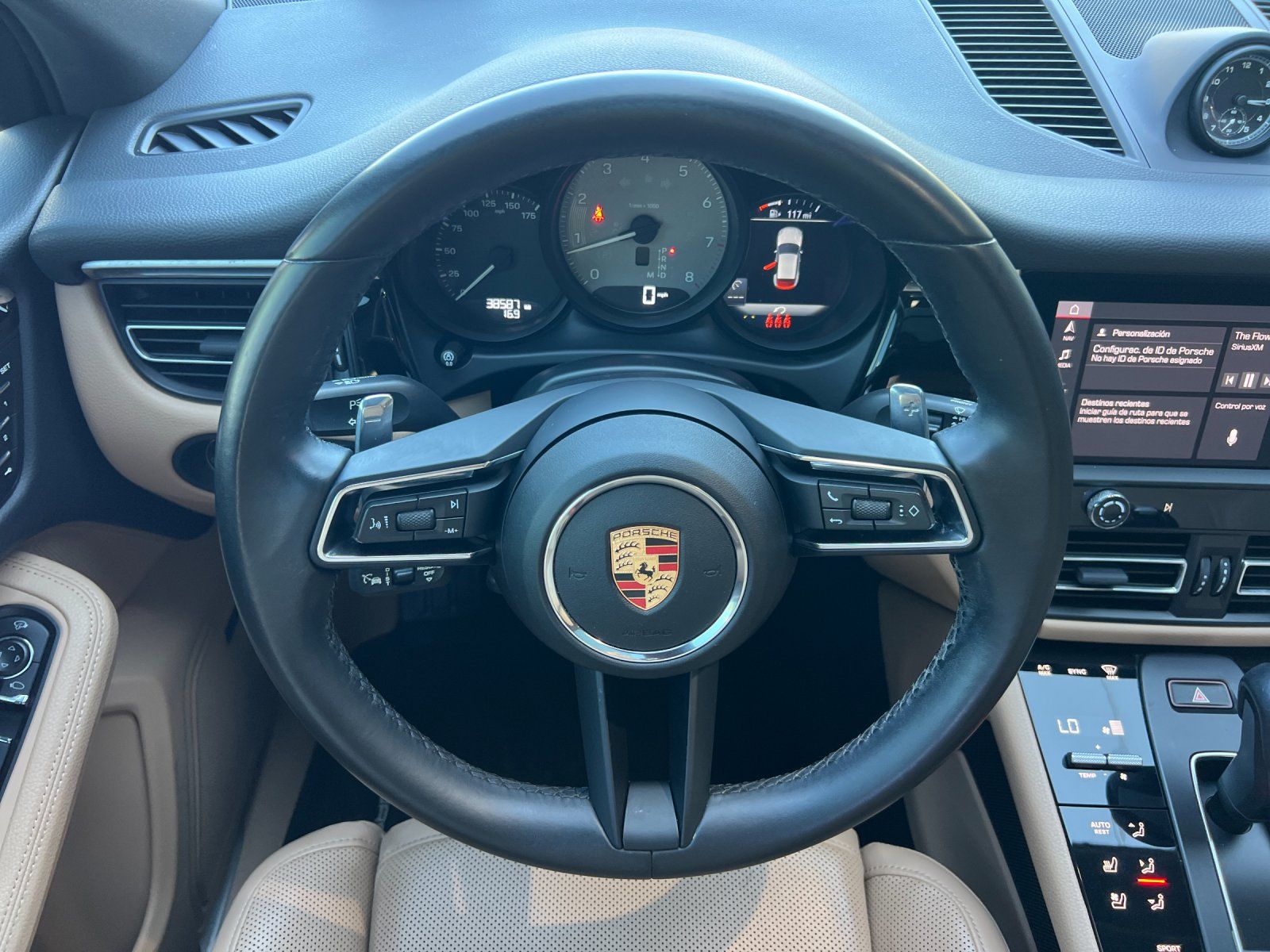 2024 Porsche Macan S — full photo 14 of 28