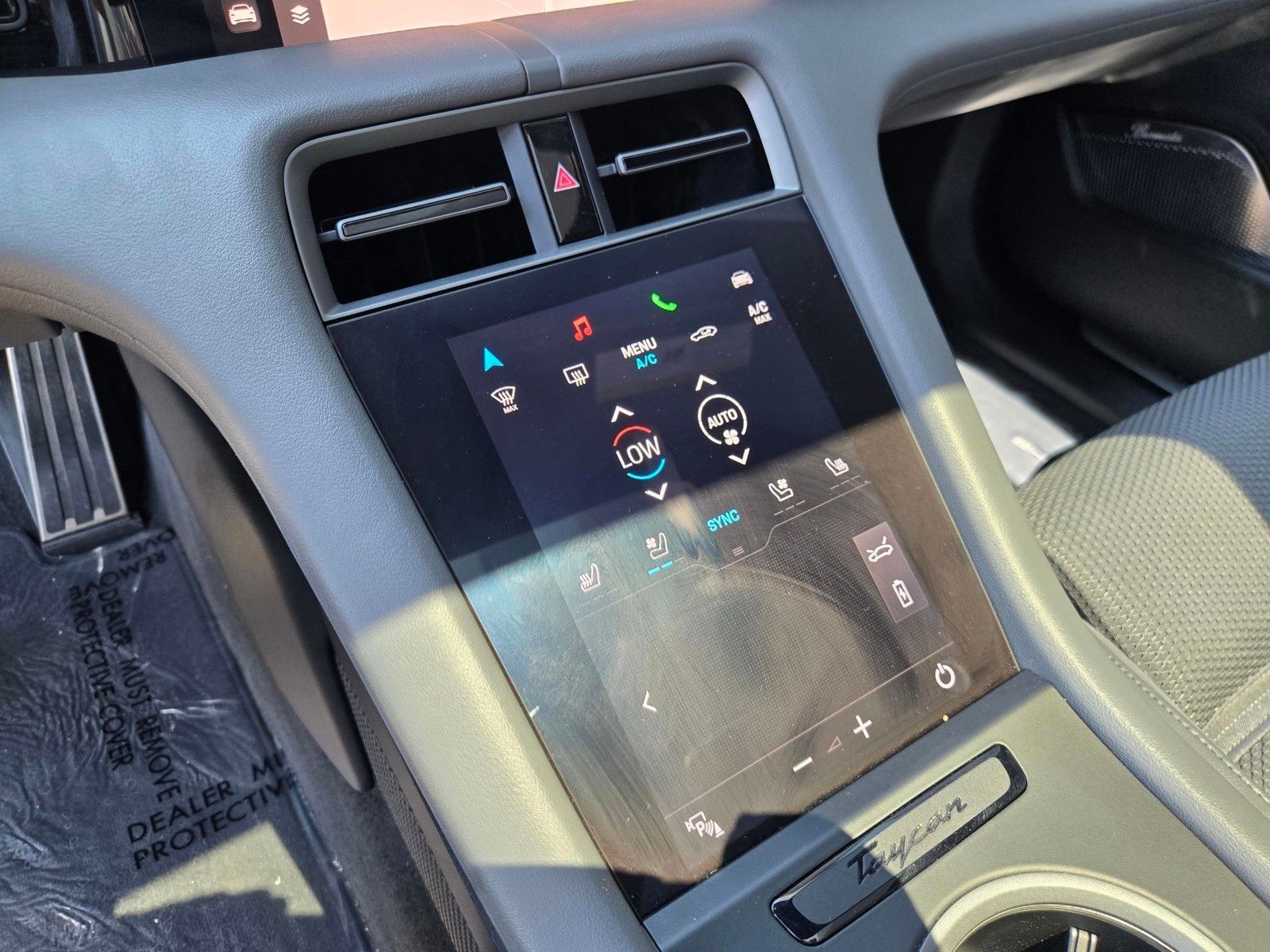 2021 Porsche Taycan Turbo — foto completa 22 de 27
