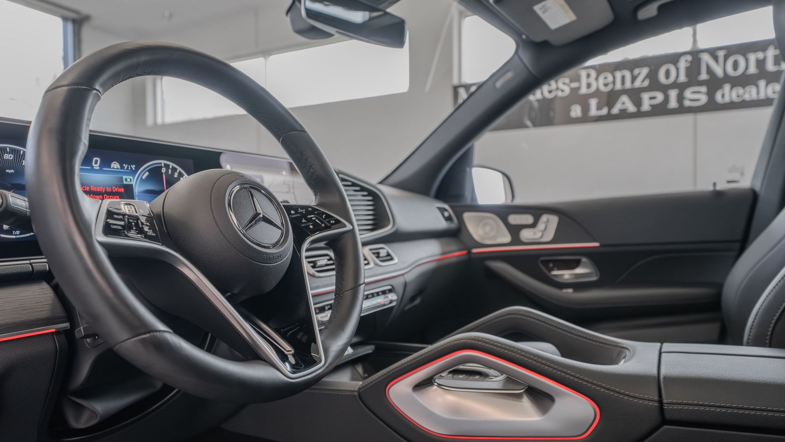 2025 Mercedes-Benz GLE GLE 450e — full photo 7 of 35