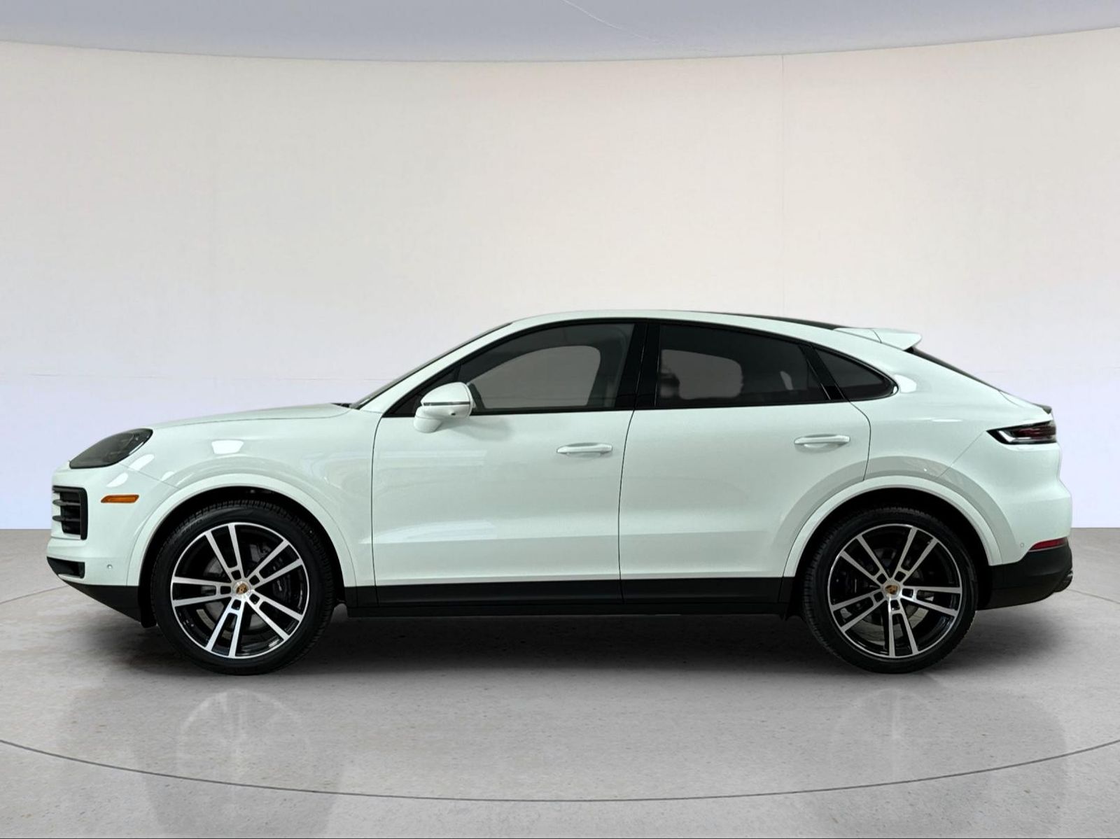 2026 Porsche Cayenne Coupe Base — full photo 2 of 30