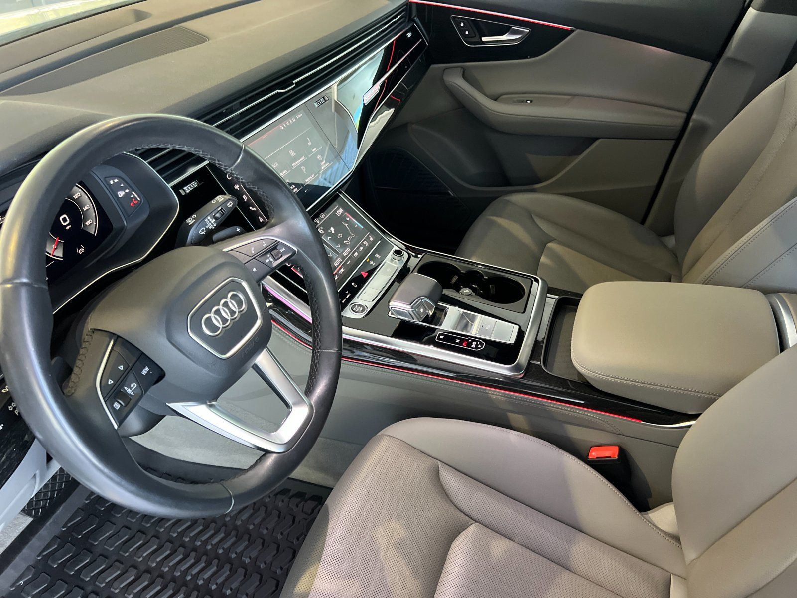 2021 Audi Q7 55 Prestige — full photo 4 of 30