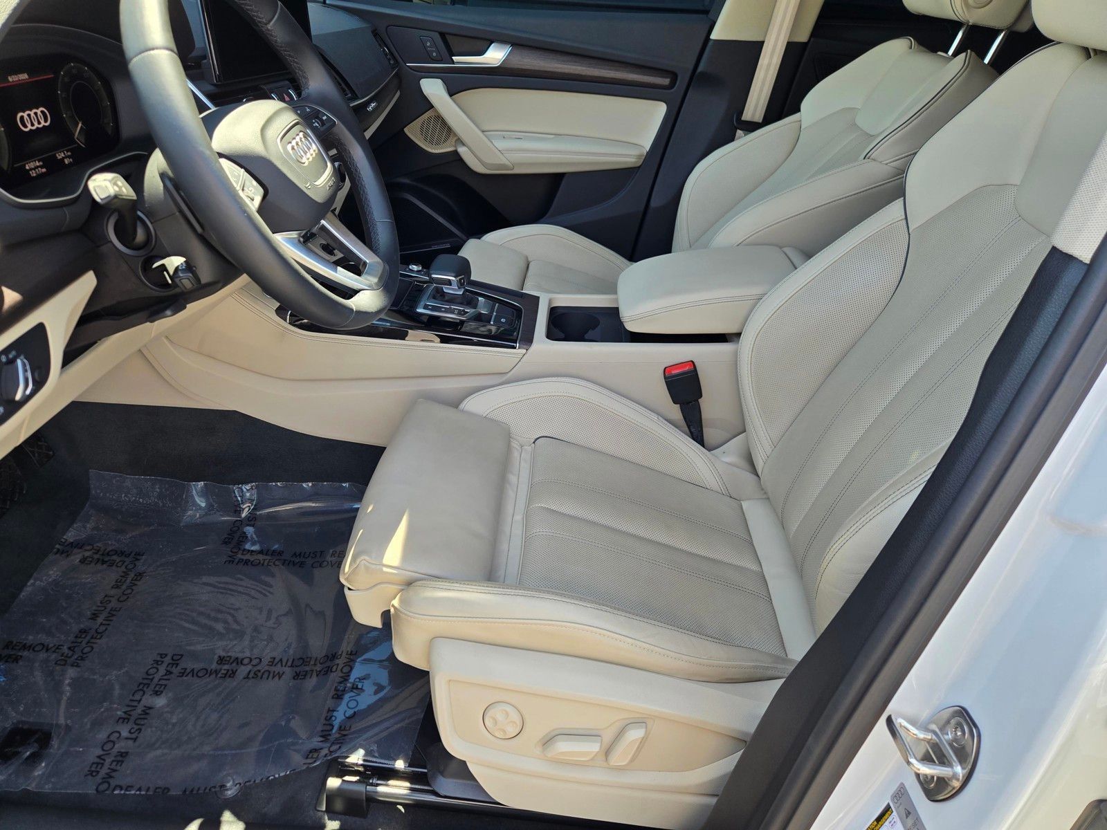 2023 Audi Q5 e 55 Premium Plus — full photo 25 of 45