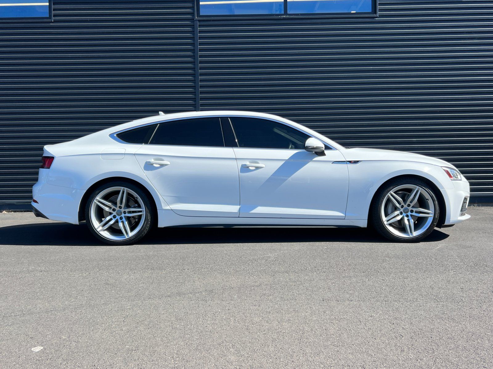 2018 Audi A5 2.0T Premium Plus — full photo 10 of 29