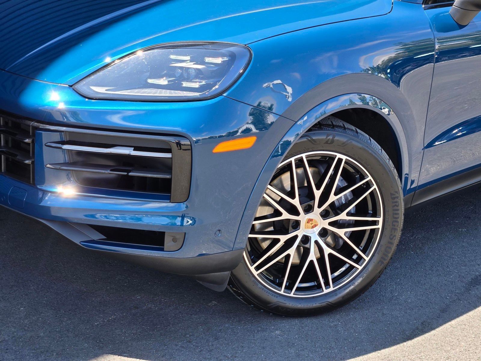 2025 Porsche Cayenne Base — foto completa 9 de 45