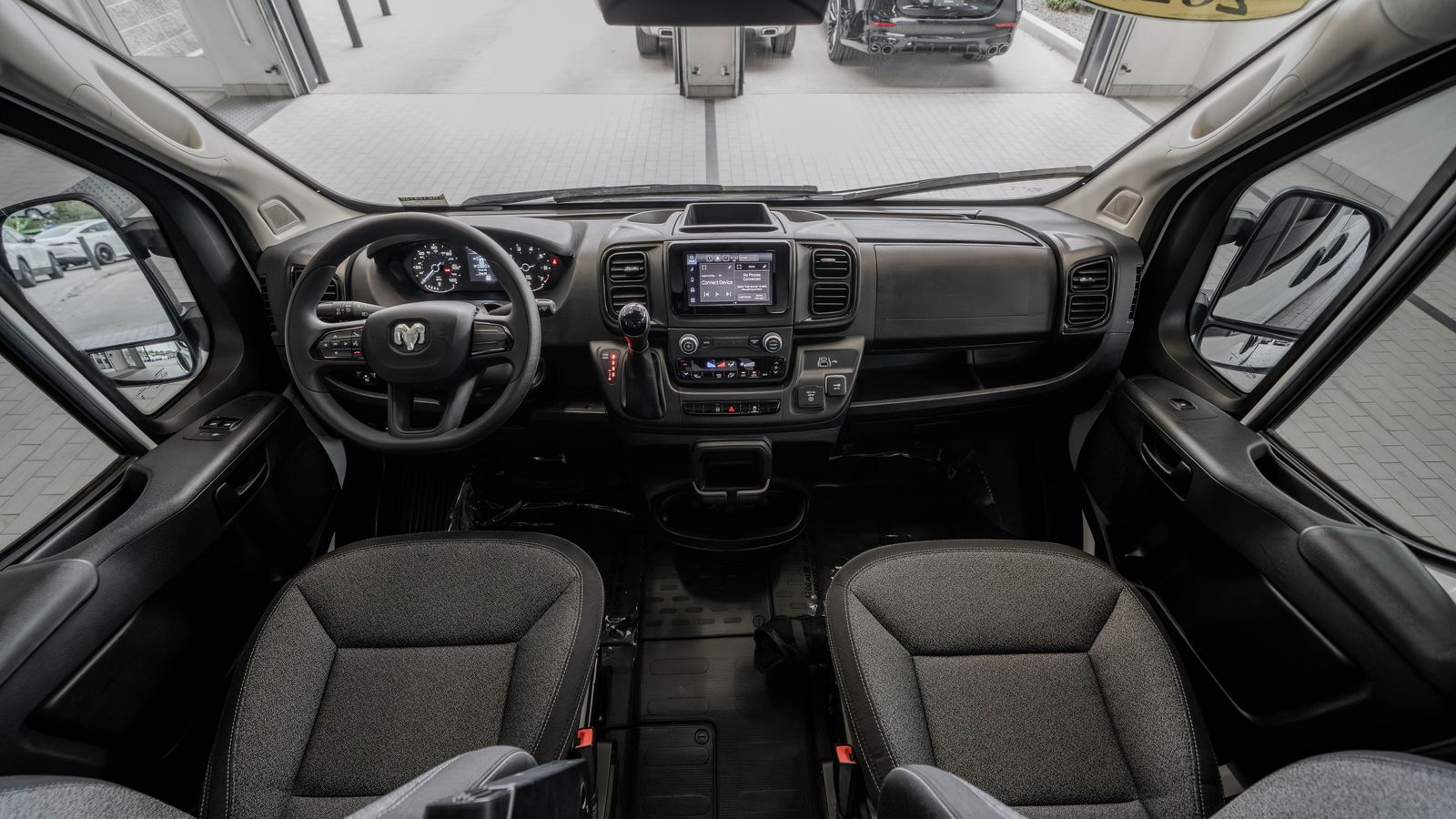 2024 Ram ProMaster 3500 High Roof — full photo 8 of 37