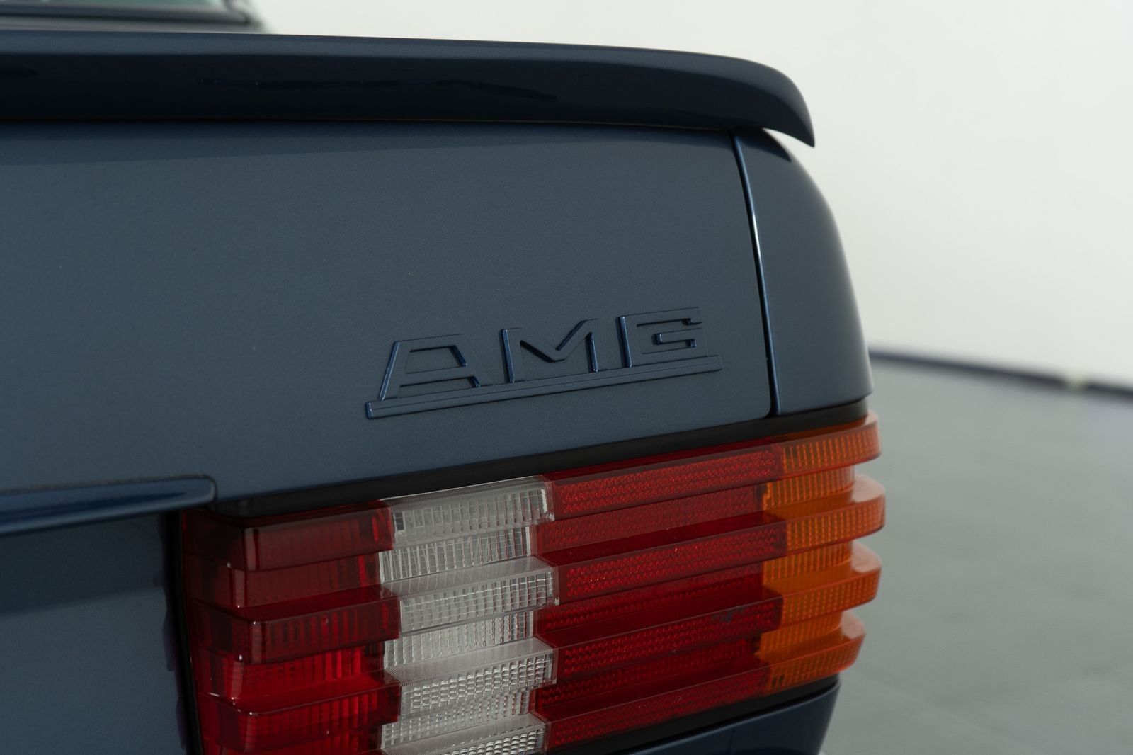 1984 Mercedes-Benz 500-Class 500 SEL — full photo 48 of 58