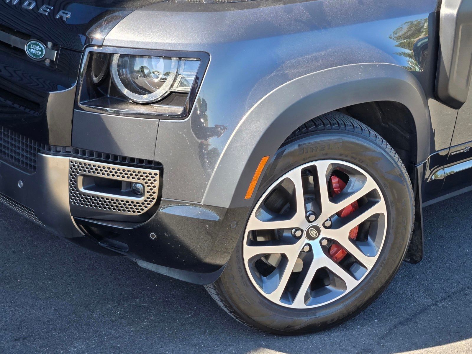 2023 Land Rover Defender 130 X — full photo 9 of 45
