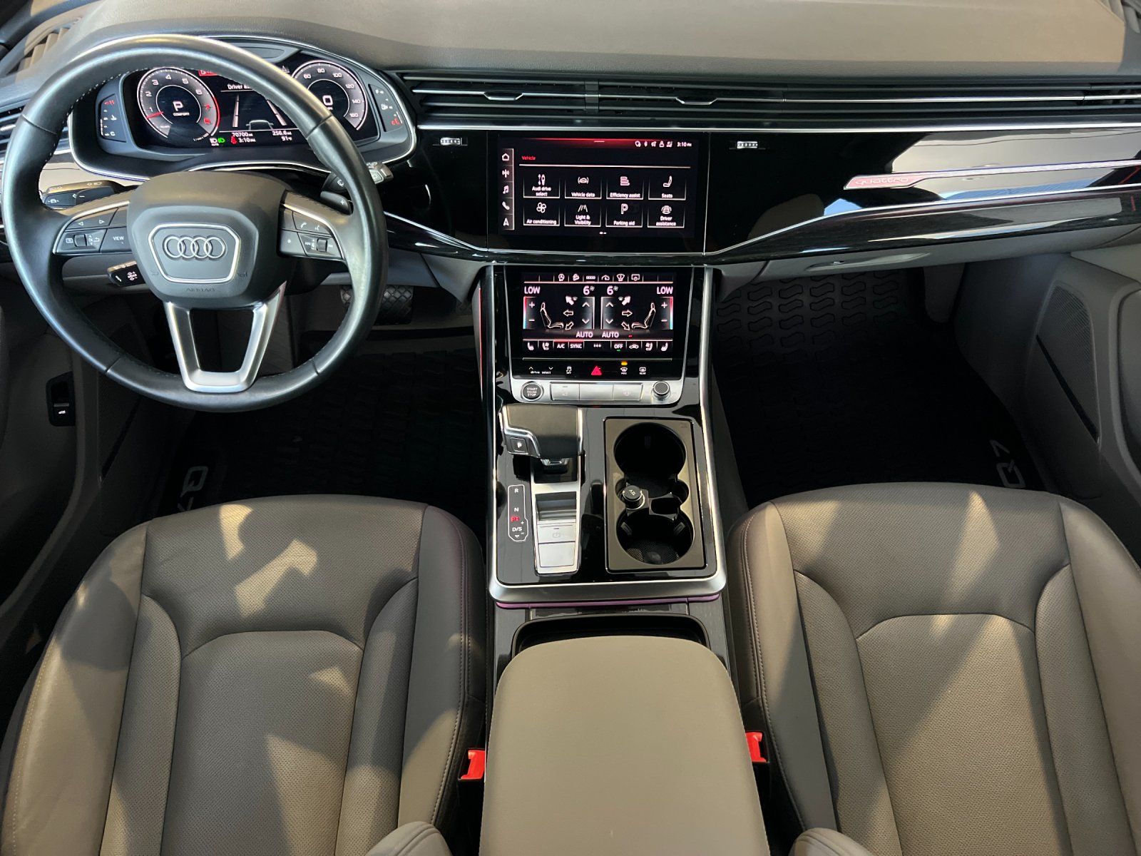 2021 Audi Q7 55 Prestige — full photo 7 of 31
