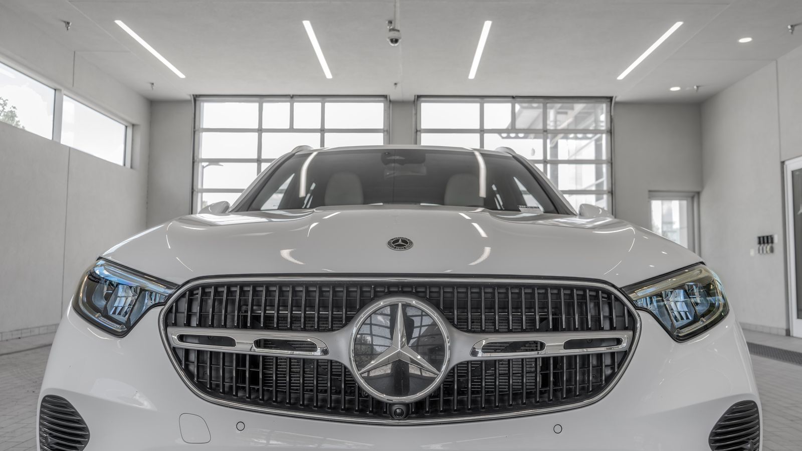 2024 Mercedes-Benz GLC GLC 300 — foto completa 23 de 33