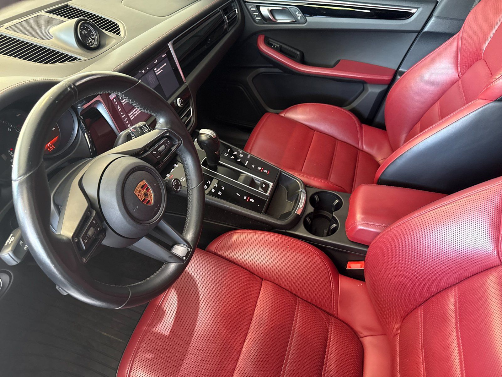2023 Porsche Macan T — foto completa 4 de 28