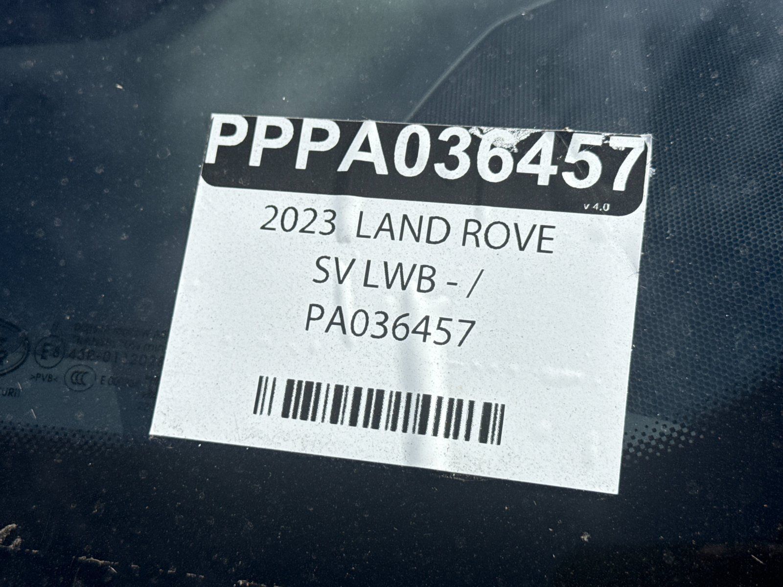 2023 Land Rover Range Rover SV — foto completa 3 de 3
