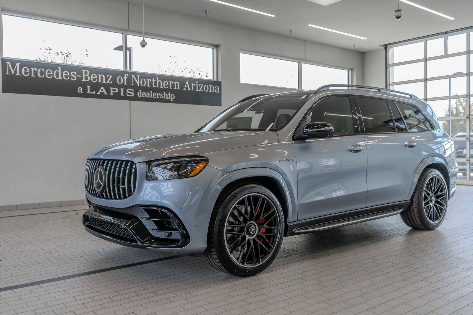 2026 Mercedes-Benz GLS GLS 63 AMG® — foto completa 3 de 36