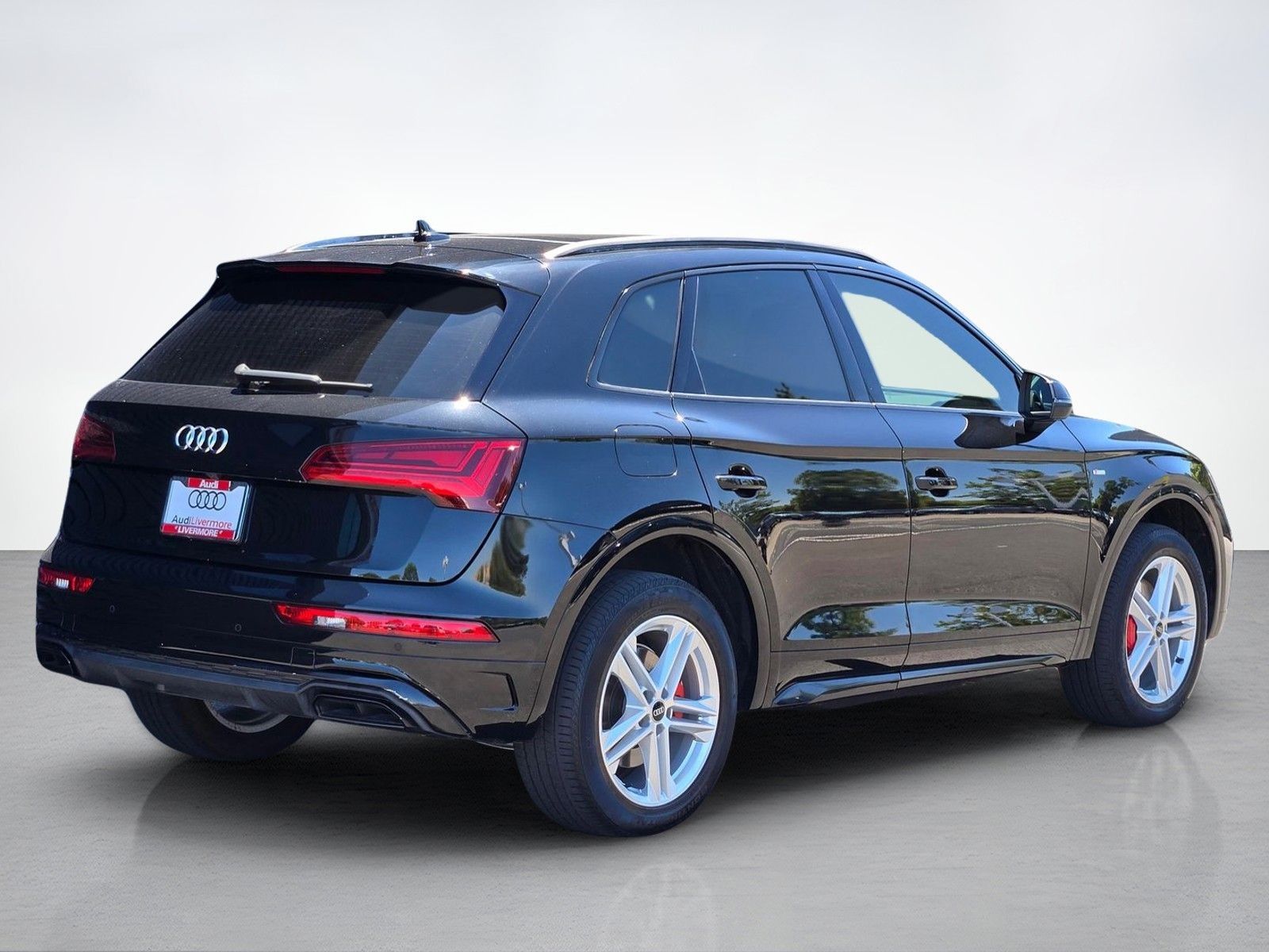 2023 Audi Q5 e 55 Premium — full photo 6 of 45