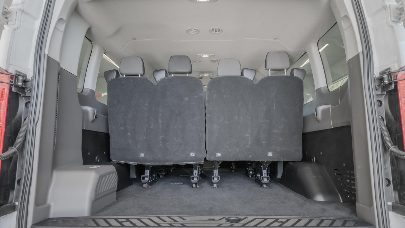 2024 Ford Transit-350 XLT — foto completa 34 de 34