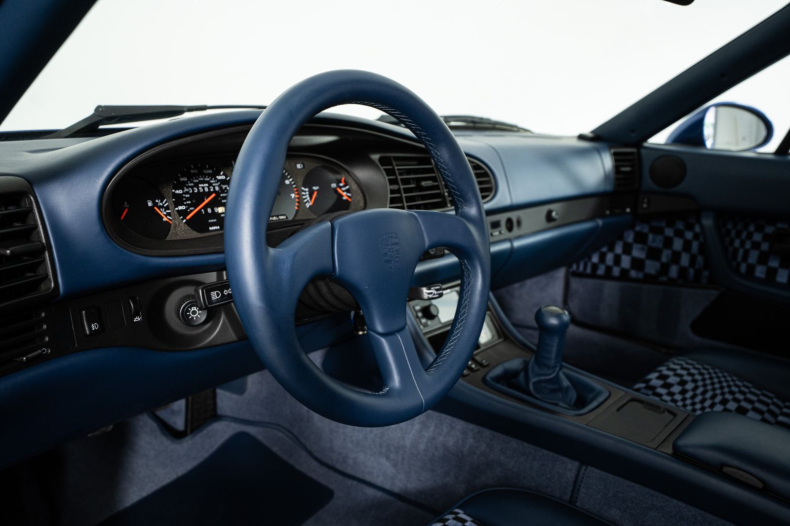 1992 Porsche 968 — full photo 24 of 57