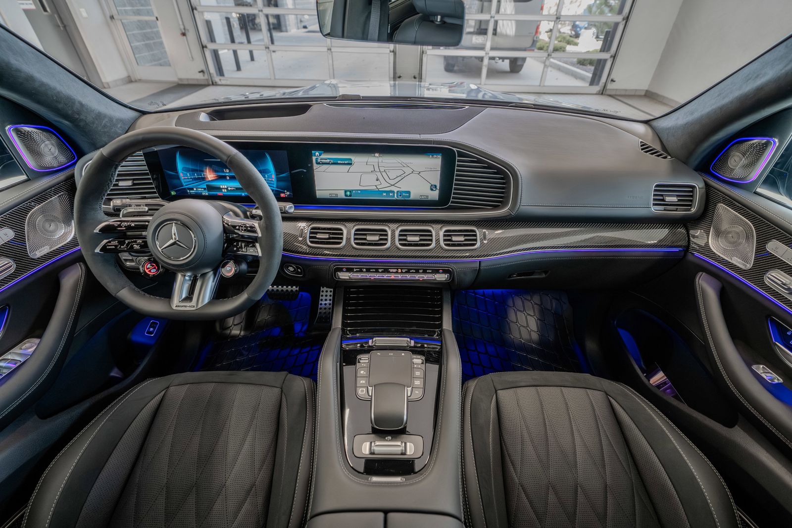 2026 Mercedes-Benz GLS GLS 63 AMG® — foto completa 8 de 36