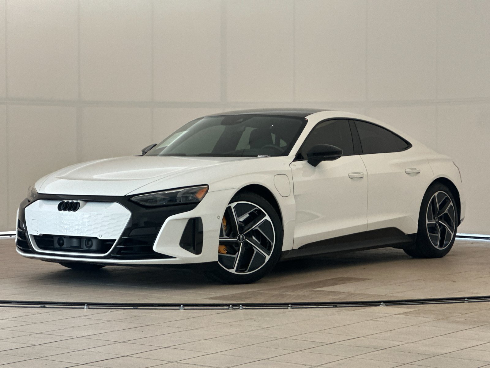 2023 Audi RS e-tron GT Base — foto 1 de 26
