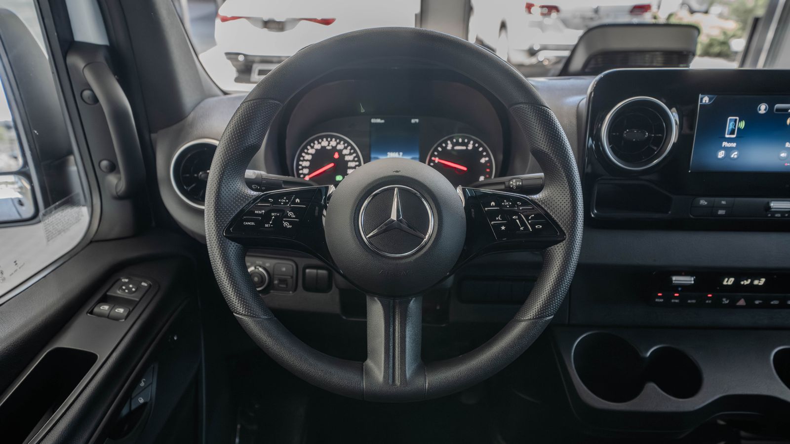 2025 Mercedes-Benz Sprinter 2500 Passenger 170 WB — full photo 9 of 35
