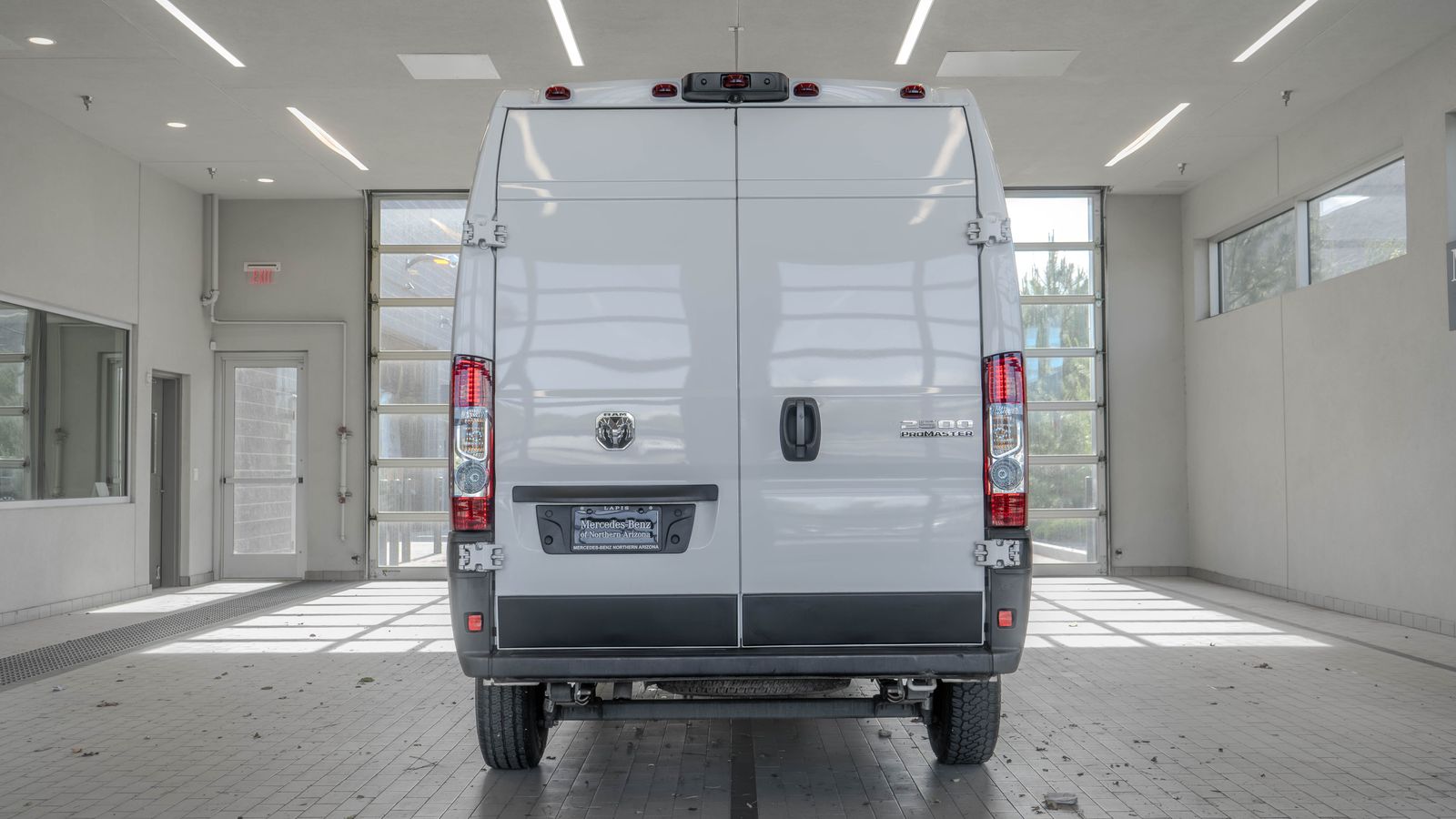 2025 Ram ProMaster 2500 High Roof — full photo 14 of 34