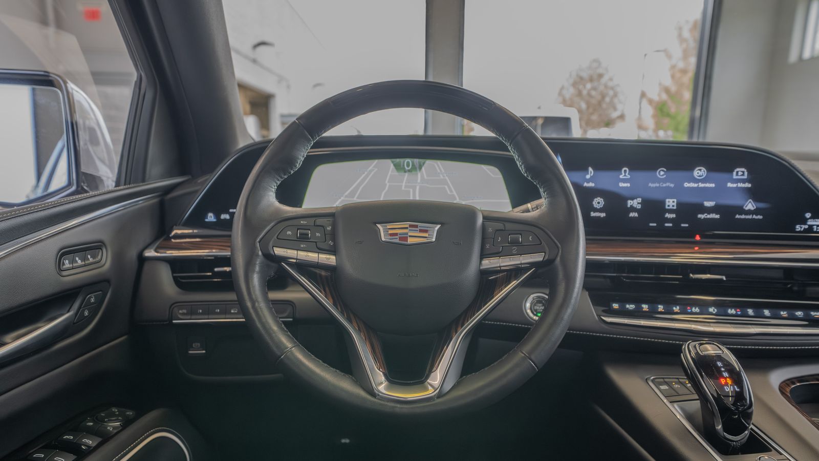 2023 Cadillac Escalade Premium Luxury — full photo 9 of 35
