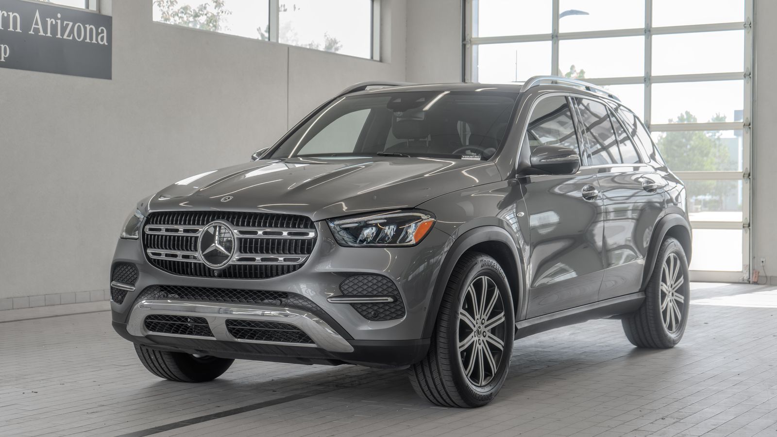 2025 Mercedes-Benz GLE GLE 450e — foto completa 25 de 35