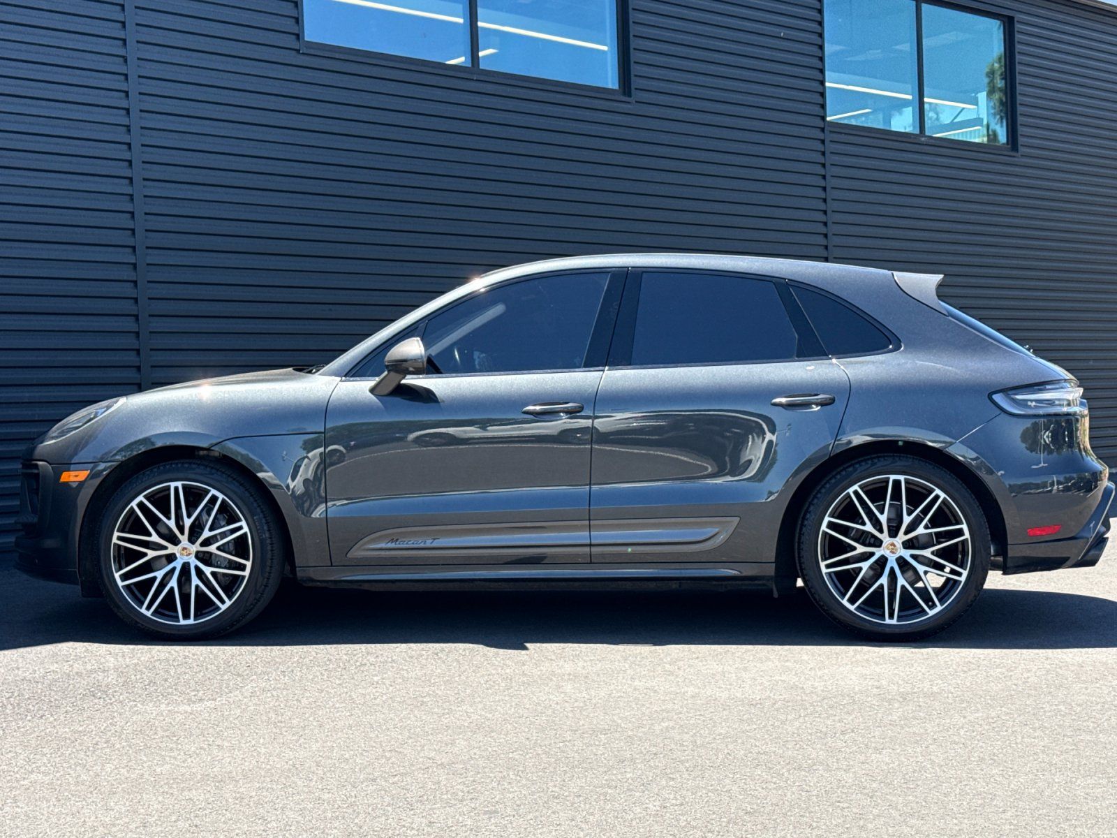 2023 Porsche Macan T — foto completa 2 de 28
