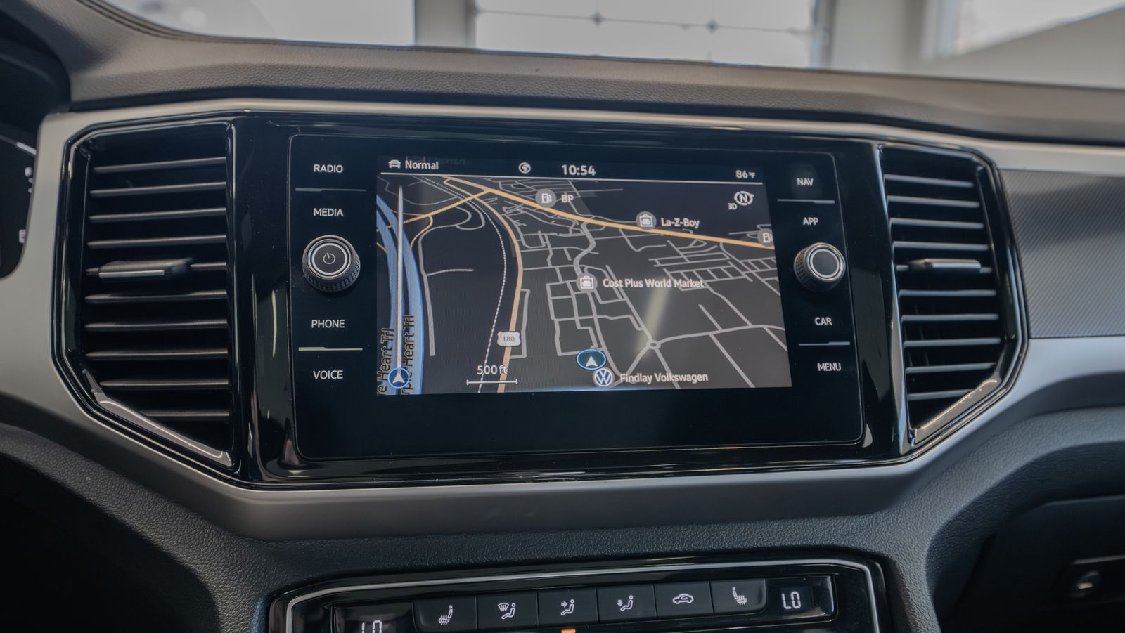 2022 Volkswagen Atlas Cross Sport 3.6L V6 SEL R-Line — full photo 20 of 34